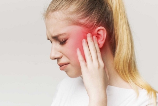 ù tai có thể xảy ra khi viêm xoang