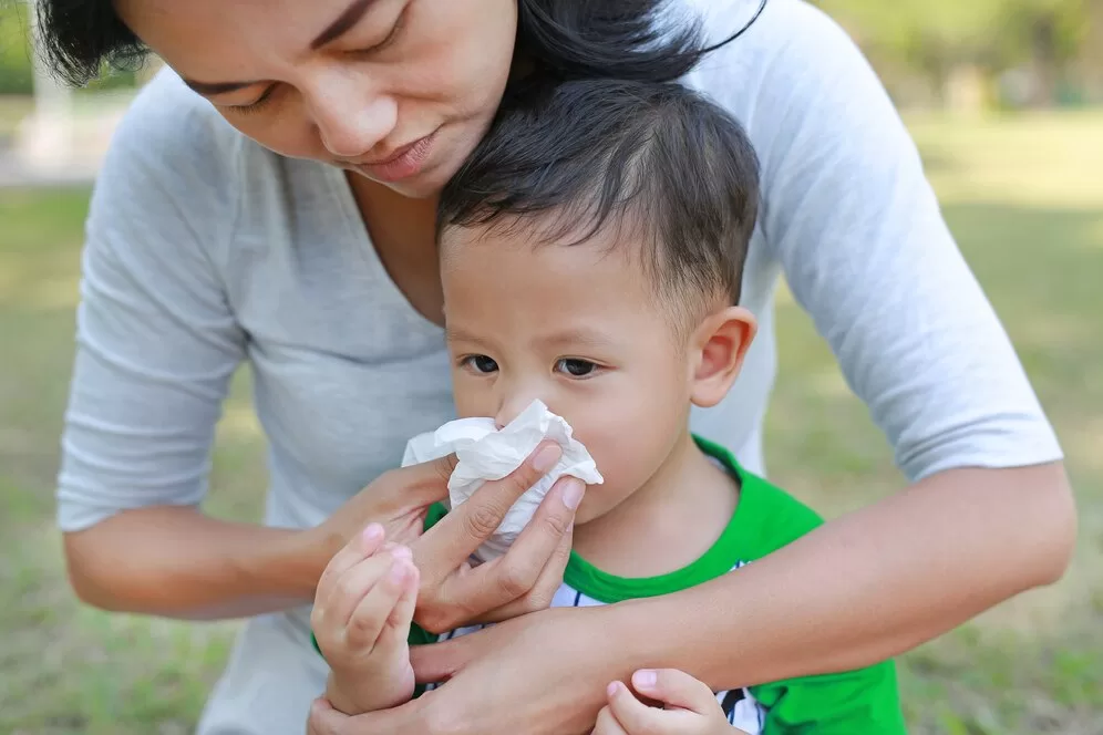 Dịch cúm A bùng phát - 4 loại thuốc nên trữ sẵn ở nhà Vệ sinh mũi họng, sử dụng thuốc điều trị triệu chứng là cần thiết