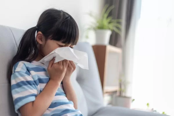 Dấu hiệu viêm mũi dị ứng giúp phân biệt với cảm lạnh thông thường