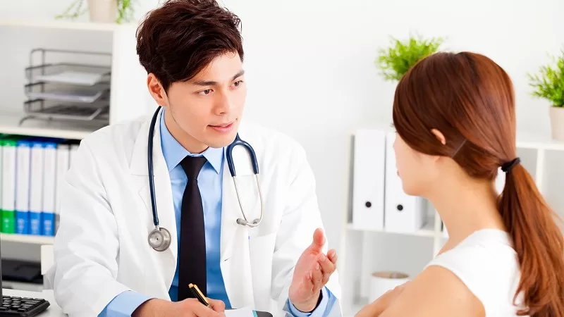 Nếu tình trạng nghẹt mũi, sổ mũi kéo dài trên 7 ngày thì nên đi khám bác sĩ